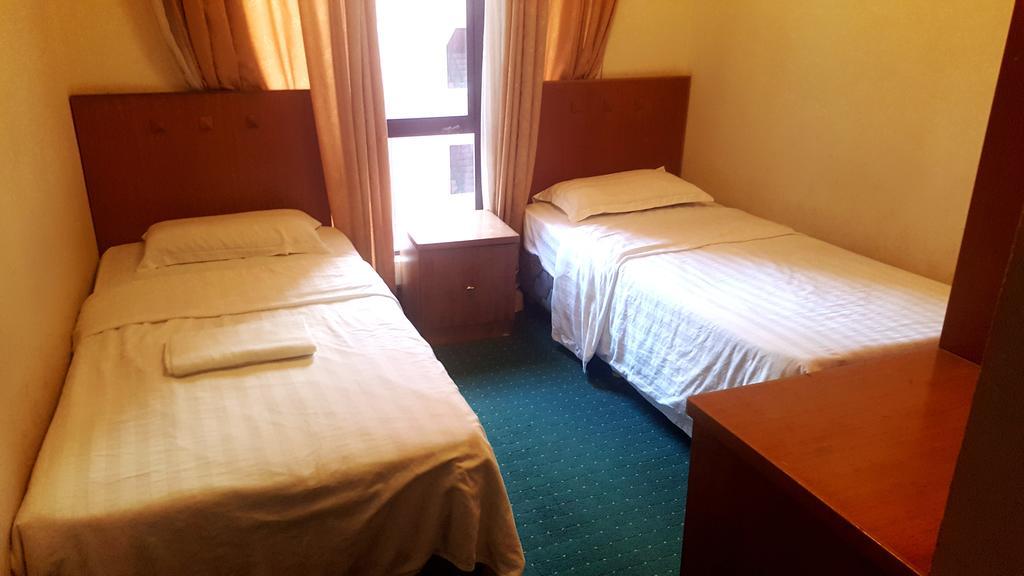 Homestay Marina Court Kota Kinabalu Bagian luar foto